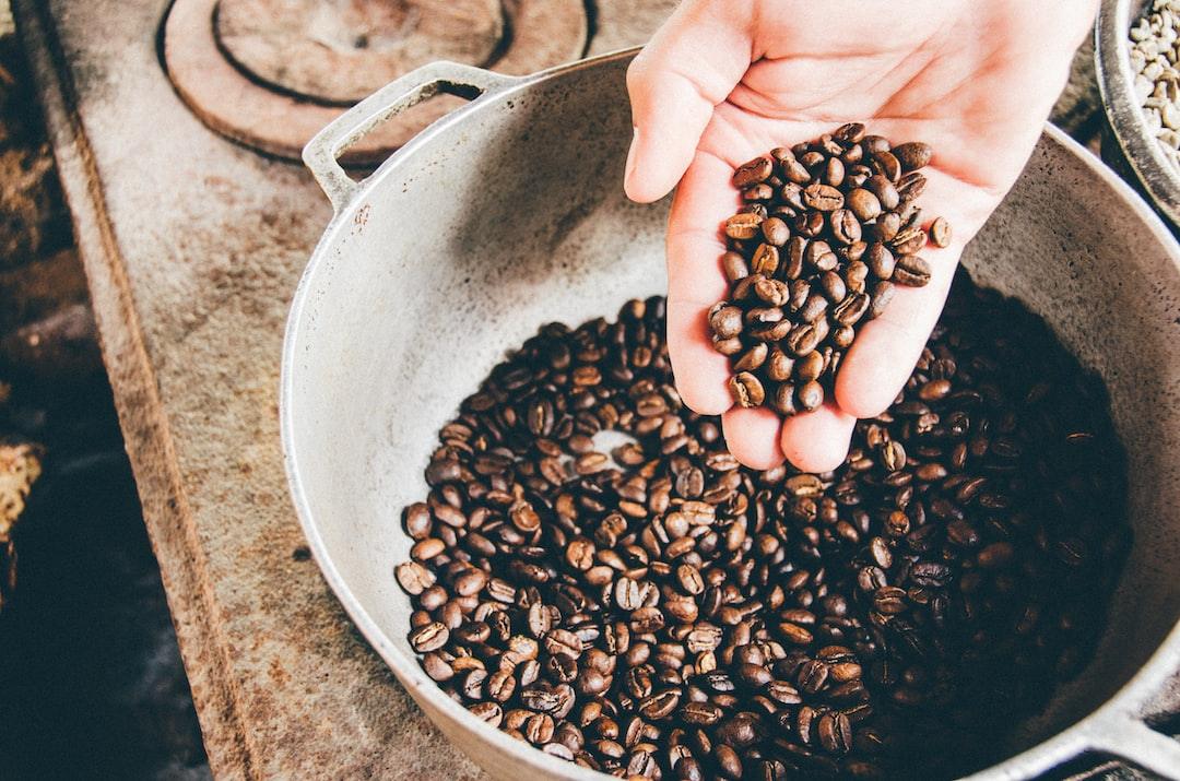 Exploring Different Coffee Roasts - Koffeecito